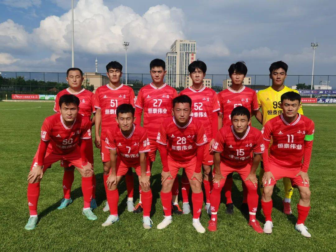 足球小组赛落幕,强队悉数晋级 足球小组赛落幕,强队悉数晋级