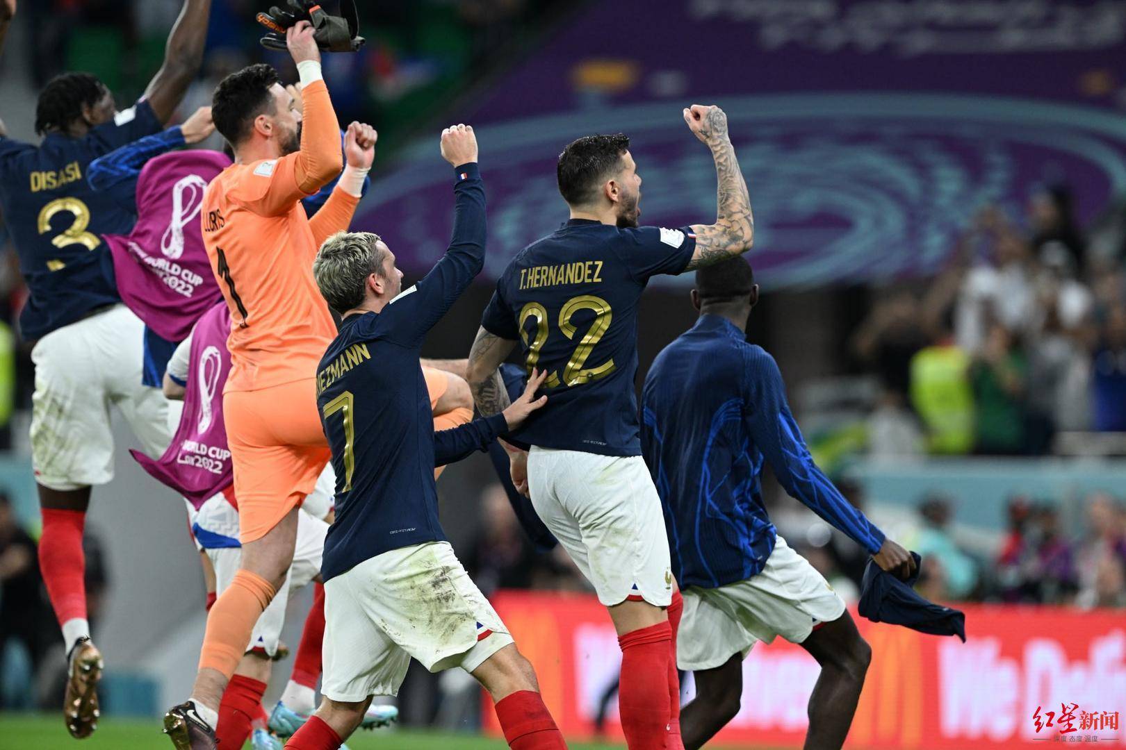 法国队完胜丹麦队，安赛龙统治全场