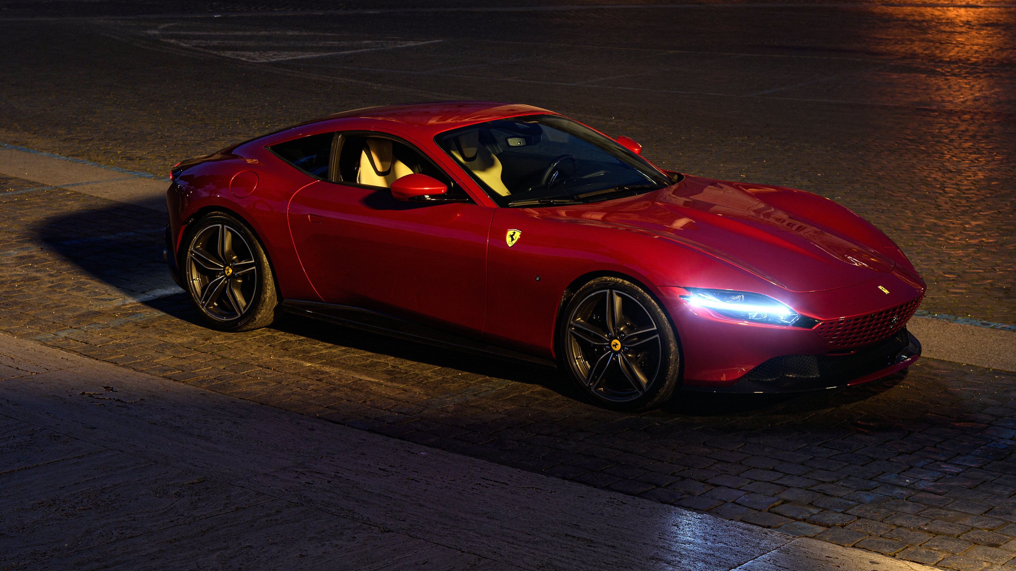 归来无须生锈刀,满堂彩声为君留