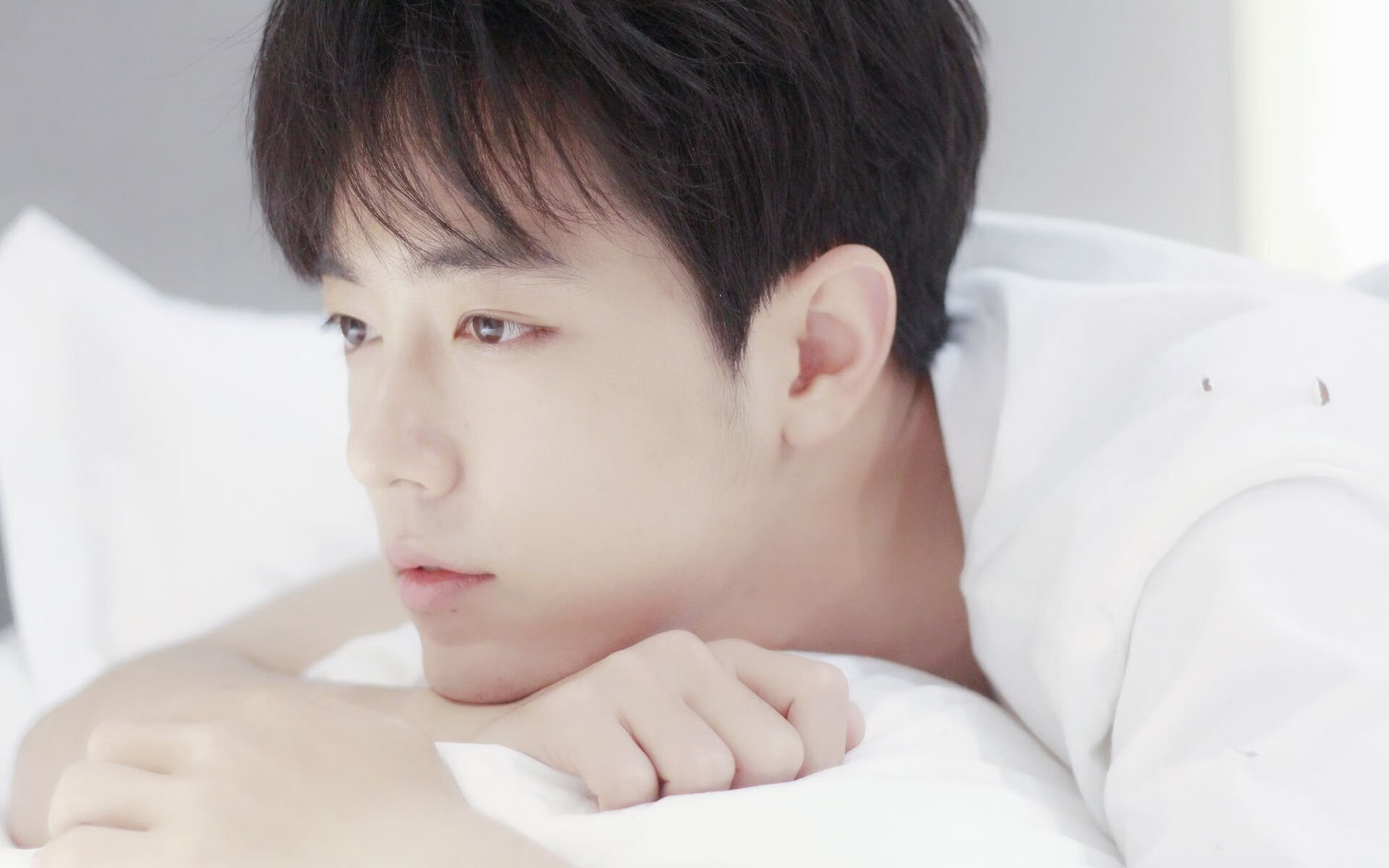 NBA季后赛之夜，乔治末节19分，一人收割悬崖边的胜利