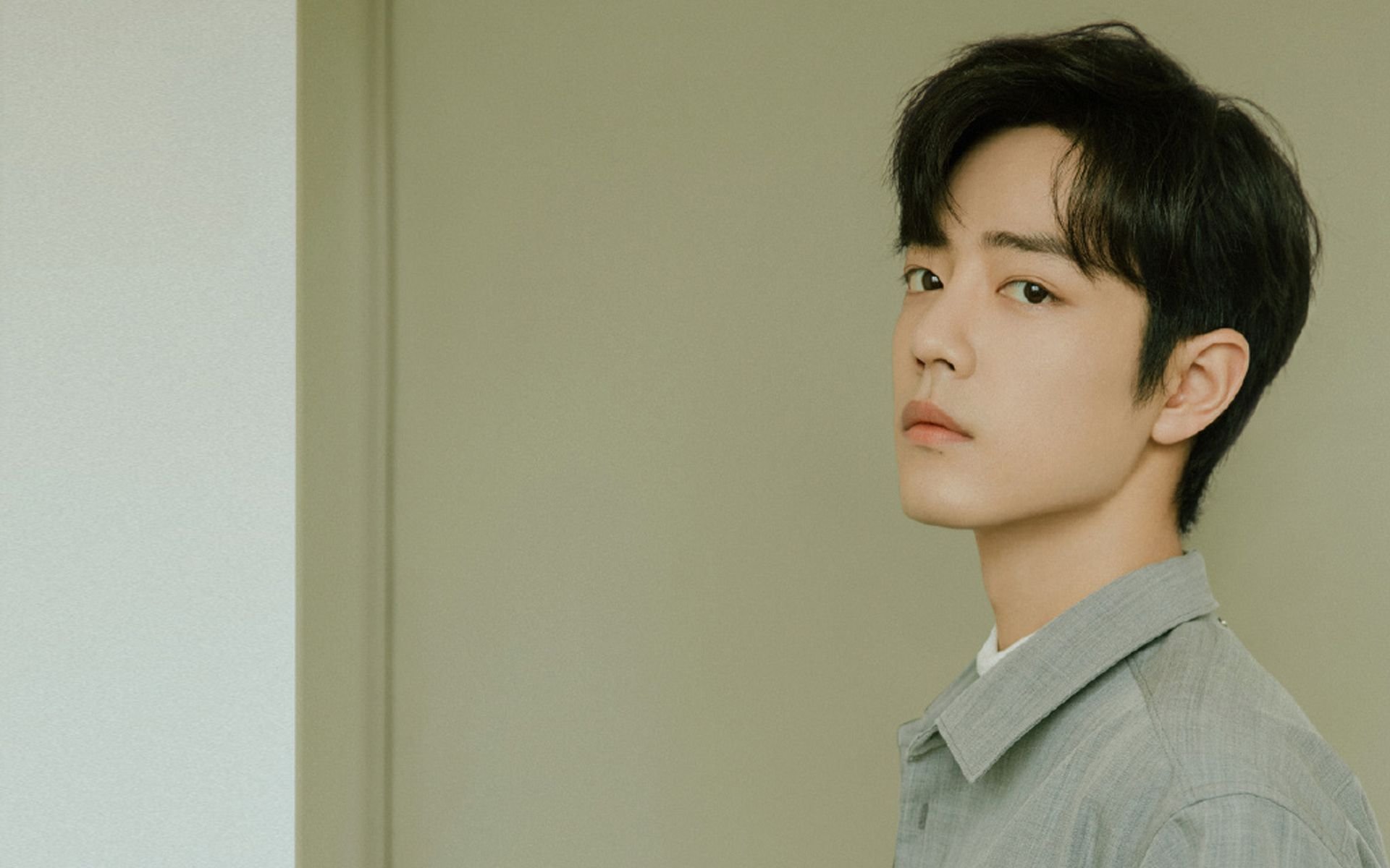 绿茵与硬木的交响,德甲争冠焦点战映照湖人粉碎深圳队的竞技哲学