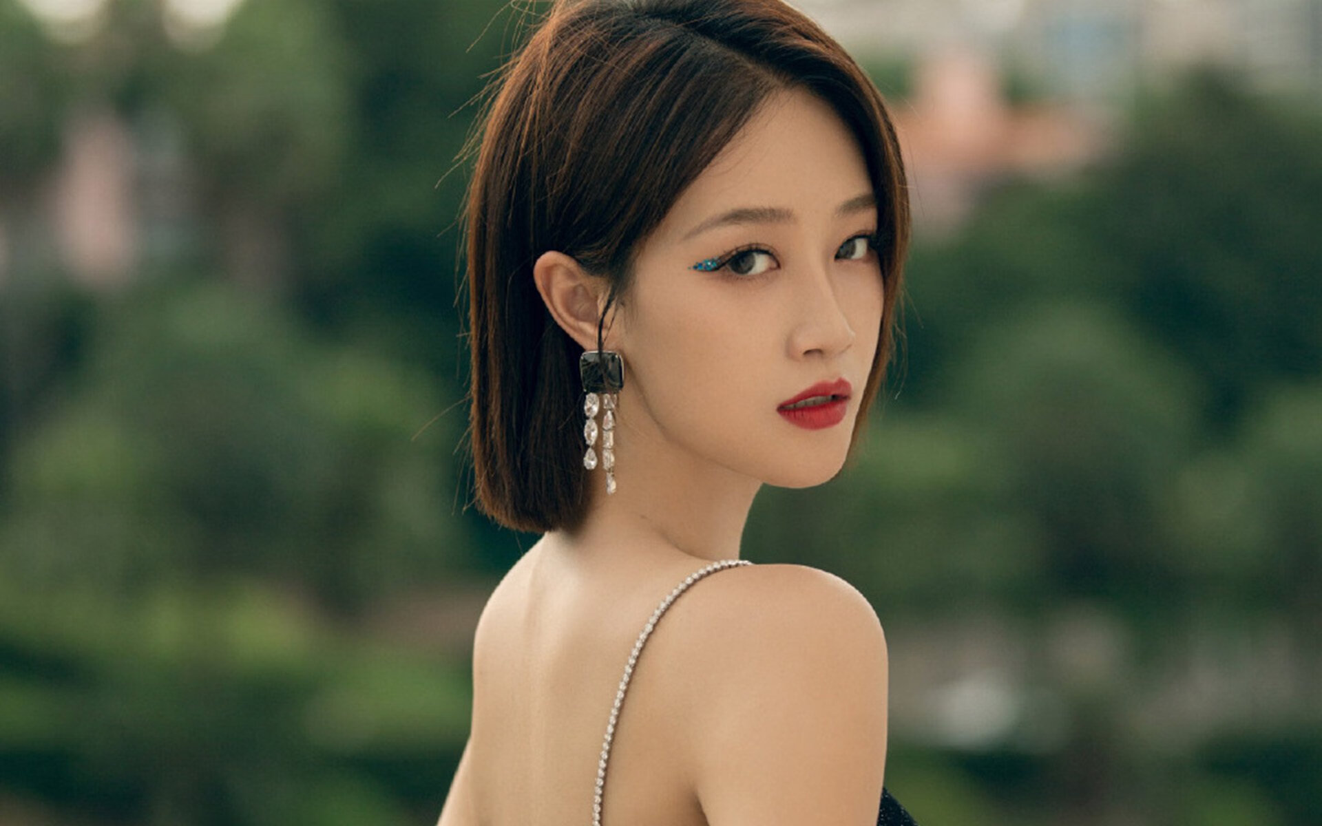 铁血逆袭,公牛撕破鹈鹕防线,年度焦点战见证风城重生